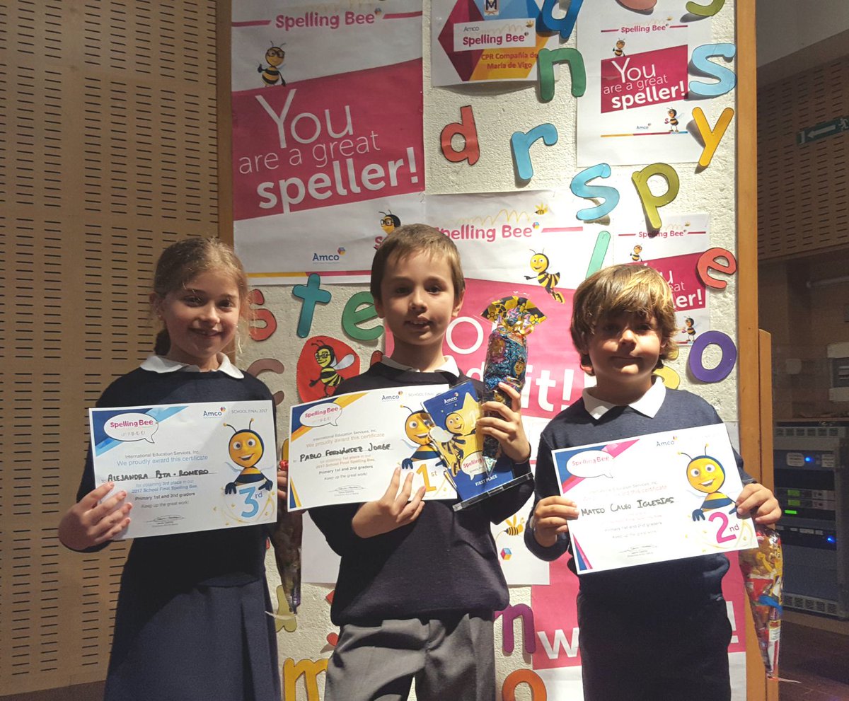 ciamariavigo's tweet photo. Nuestros ganadores del Spelling Bee de 1° y 2° E.P. Congratulations Pablo, Mateo & Alejandra!!! #SBee2017 https://t.co/nnhwgRVv6m