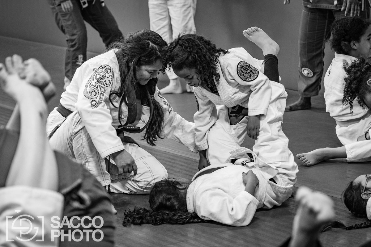 jeanette0878's tweet photo. My little girl!! #bjjgirl #fightclub #gentle #passingguard #6yearsold #sweet #but #fierce #GirlsInGi's https://t.co/mkgSF0P6yU