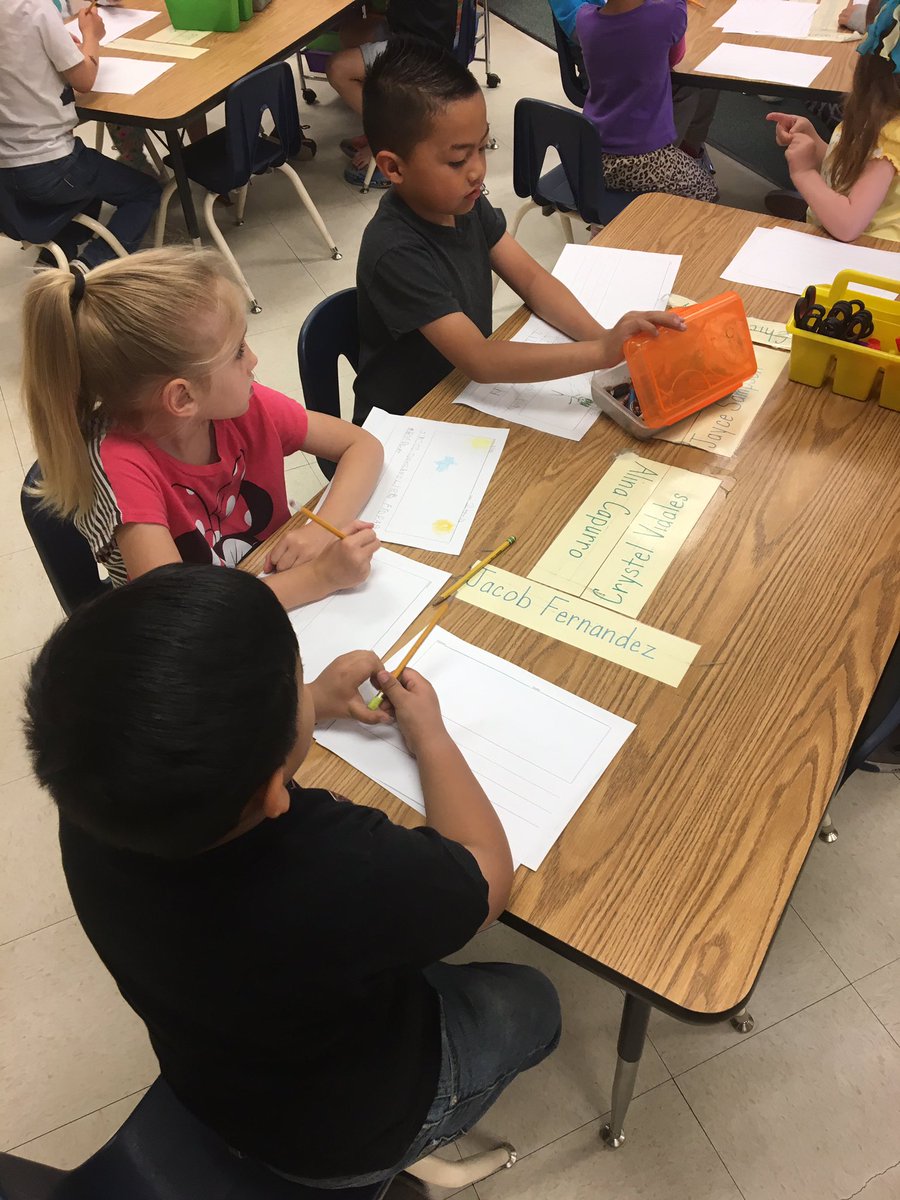 kelsteravery's tweet photo. Being a Writer w/Mrs. Stewart's Kinders #howl4hves @CollabClassroom @REL_West @WCSDCurriculum May 23 https://t.co/gU1WEyGaNt