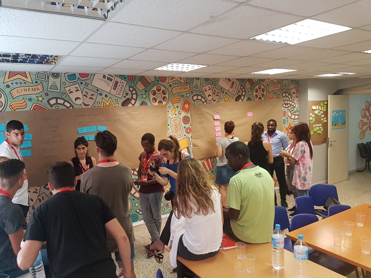 fundacionexit's tweet photo. "A #FundaciónExit llegas siendo una piedra y sales siendo un diamante" joven #AlumniExit.
Estamos preparando algo grande.... #DesignThinking https://t.co/YMq3nvh0Kt