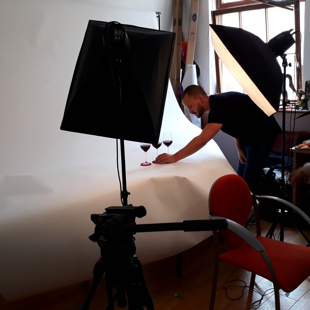 BAMBU_Studio's tweet photo. Dirección de arte para @VigarOnline. #BambúStudio #DesignForReal #design #photoshoot #photoshooting #vigar #javiermoreno #ArtDirection https://t.co/bCuDqDInyg
