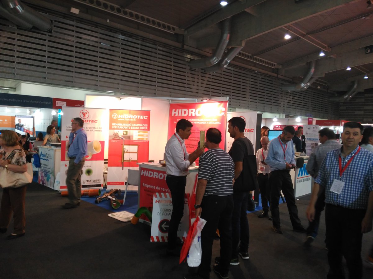 IBSTT's tweet photo. Nos despedimos Isla #TecnologiasSINzanja @ConstrumatBCN!!: @MC_Spain_ @PastalleXavier @aqualyt_net @HidrotecTV @RPS_RadioPoint @CarlesColas https://t.co/3PhLwJihLL