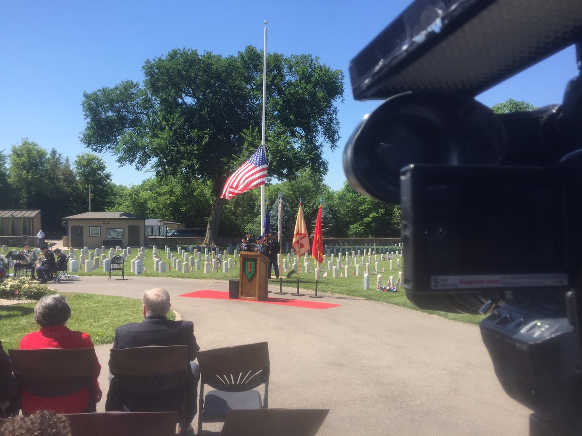 HarrisonLDrake's tweet photo. #MemorialDay Ceremony at Fort Riley. https://t.co/I7CHYGyeML