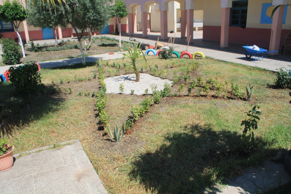 HEMofficiel's tweet photo. En images, le #Prolib "Green Attitude" des étudiants de HEM Fès. Une action de sensibilisation éco-responsable inspirée par la @COP22 https://t.co/HG15O3YhNM