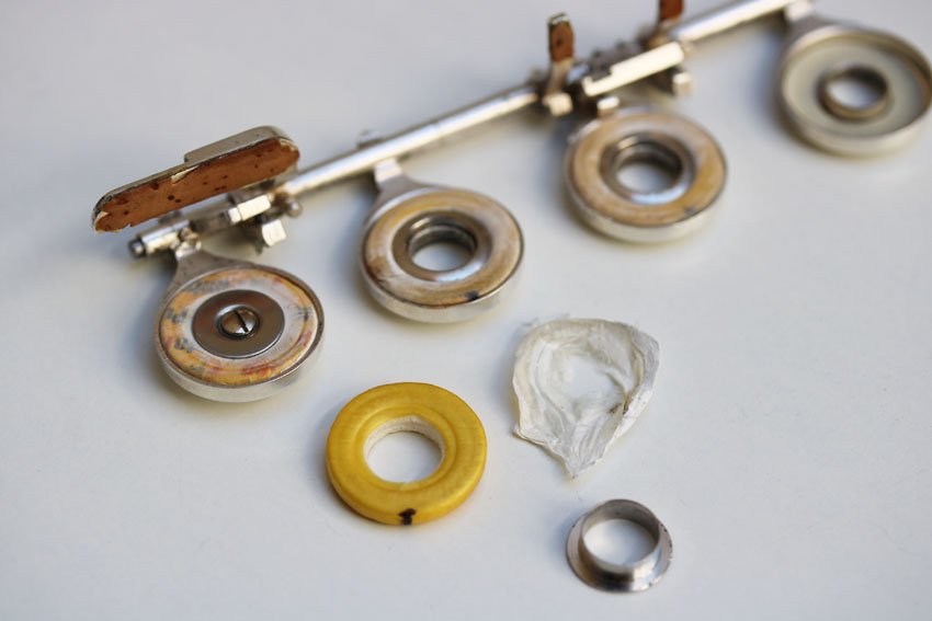 #Reparación de #Flauta Yamaha con daños superficiales #flute #limpieza #reparación #zapatillado