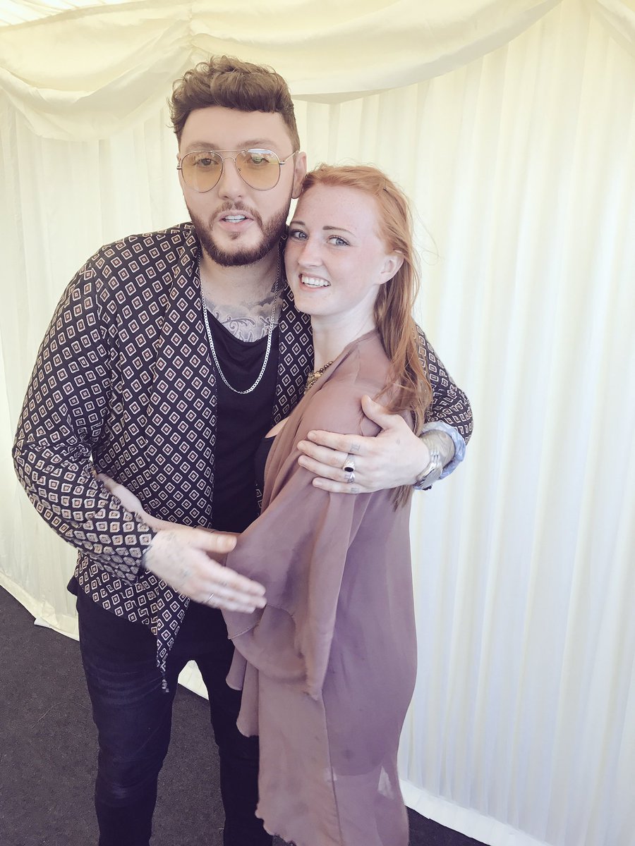 AcklesClark's tweet photo. So happy I got the chance to meet @JamesArthur23 this weekend 💕 such a lovely guy https://t.co/USSGS2Gd51