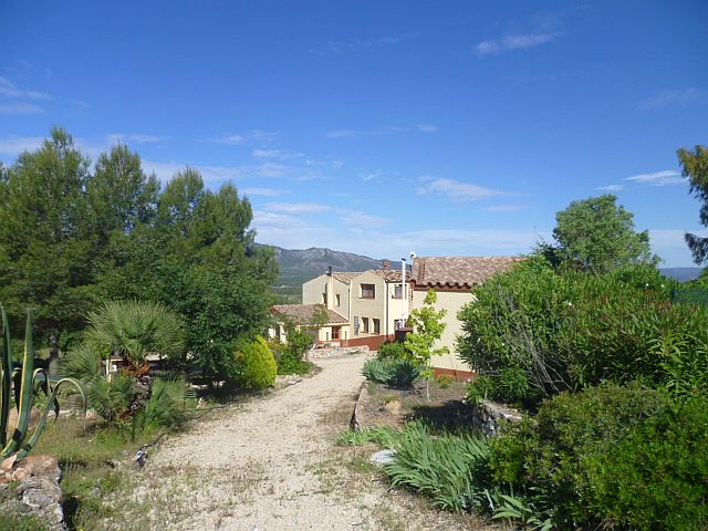 catalanlinda's tweet photo. Secluded 24 hectare working farm estate with farmhouse, outbuildings, stables etc, ideal for tourism, Catalunya Spain 780.000 euros. https://t.co/IpHV4BA98V