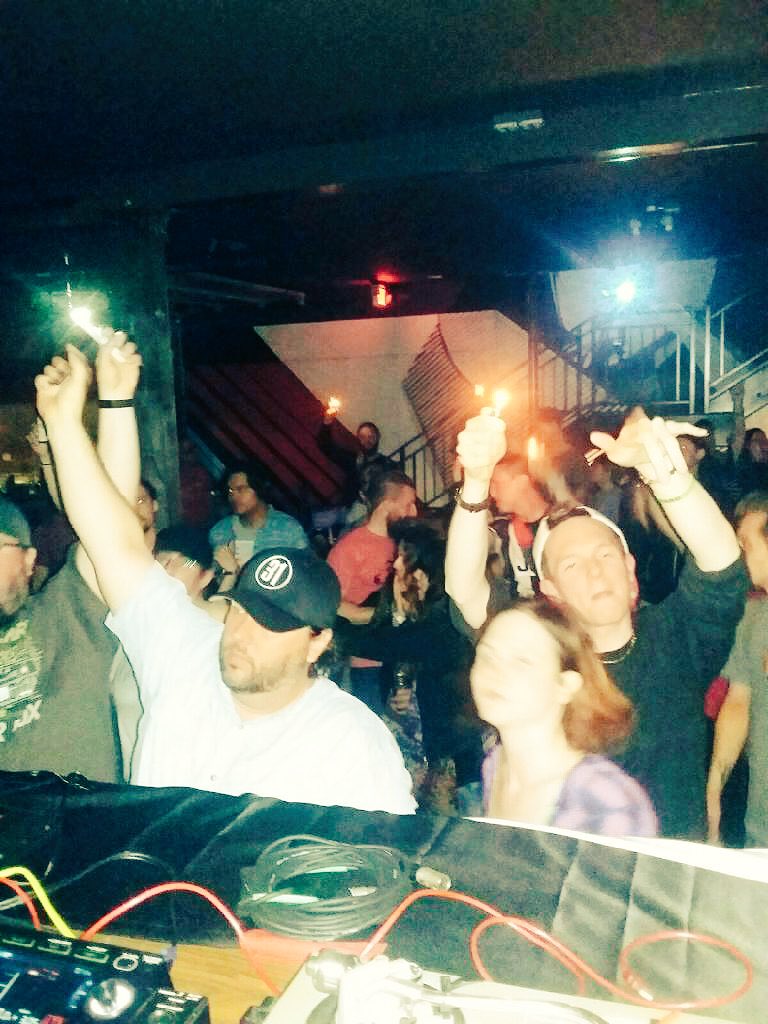domandroland's tweet photo. Detroit ,a special place for Marcus, paying respect 💔 #Astrodance I hope your doing one now mate. https://t.co/VaZLOv0DiA