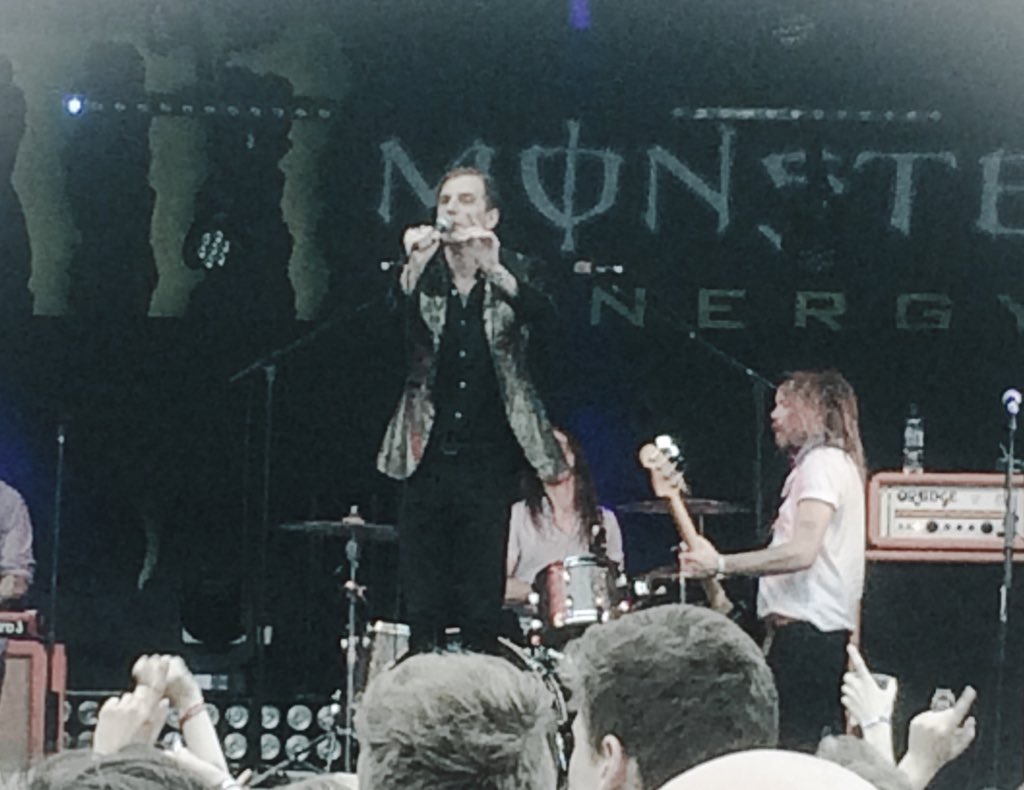 WingLConspiracy's tweet photo. The Maine killing it with both and and new. #SDF17 #festival #slamdunk #livemusic https://t.co/CWUBd84KJK