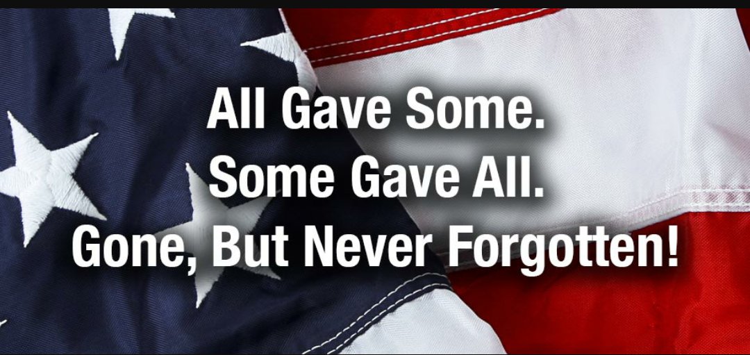 LOUPARC's tweet photo. For those who paid the price for freedom.  We remember and we thank you! https://t.co/vr0WKiaye3