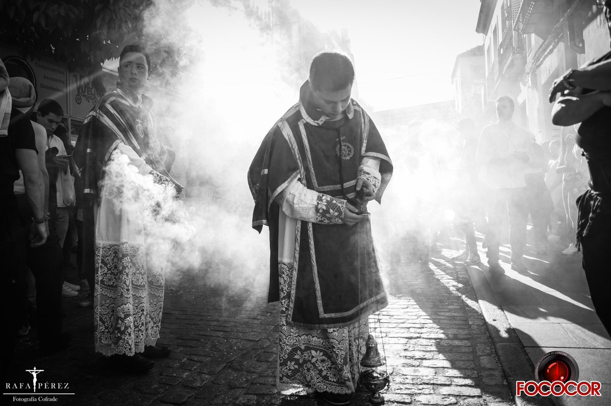 Título: "El aroma"
Autor: @rafaperezfotog2 
Hermandad: <a href="/buensuceso73/">Hdad del Buen Suceso</a>