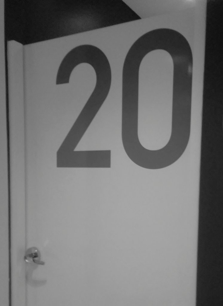 mcm_2112's tweet image. In a dressing room #Found20 #thisisRobThomas #Matchboxtwenty