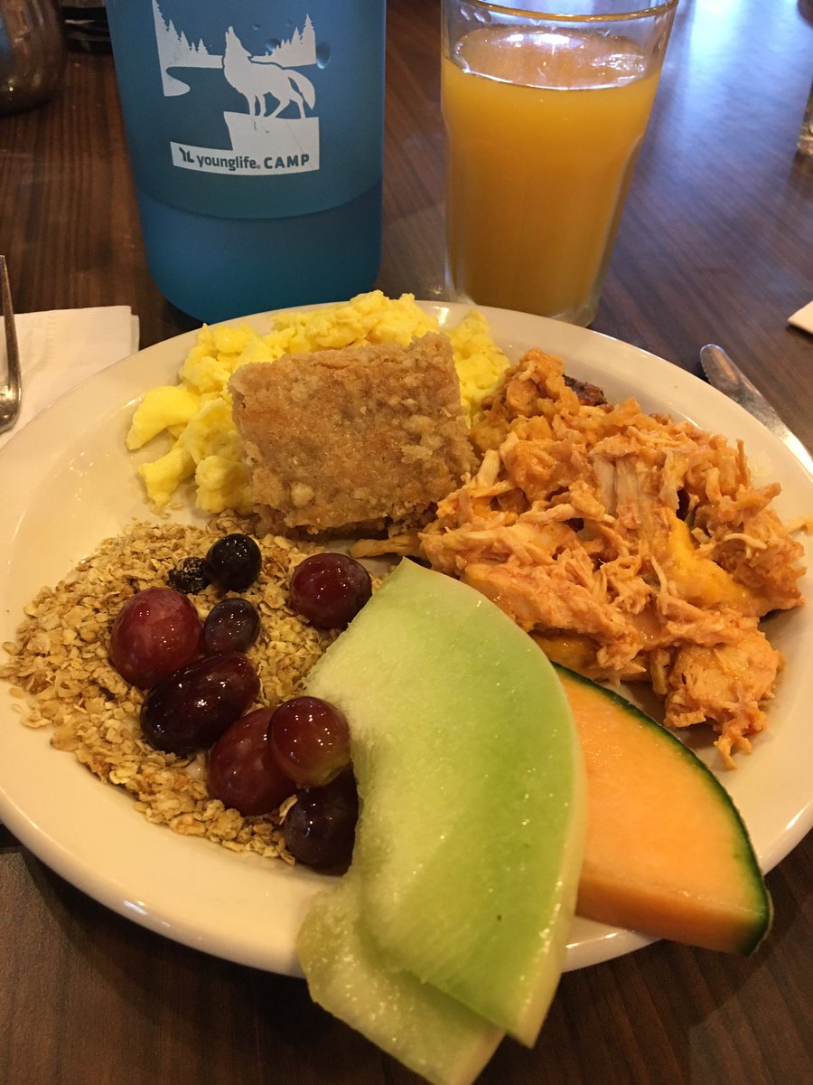 YLLancaster's tweet photo. Feast your eyes upon this! Here's a sneak peek at some incredible food you'll get to eat at Lake Champion if you come with us! #10daystogo https://t.co/51mOfTVuTc