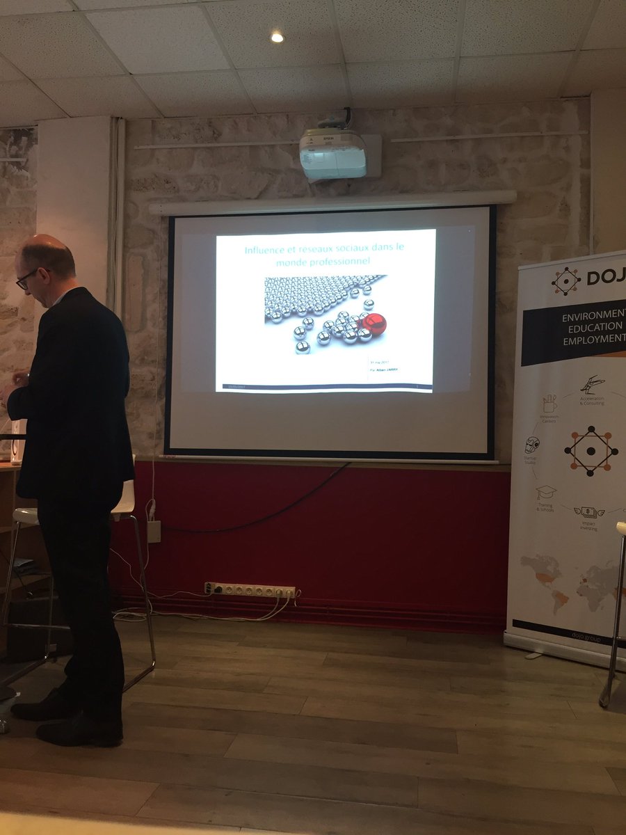 NetworkExpo2018's tweet photo. C'est parti, Lancement par @ladyrezo https://t.co/IjlwlbwK2L