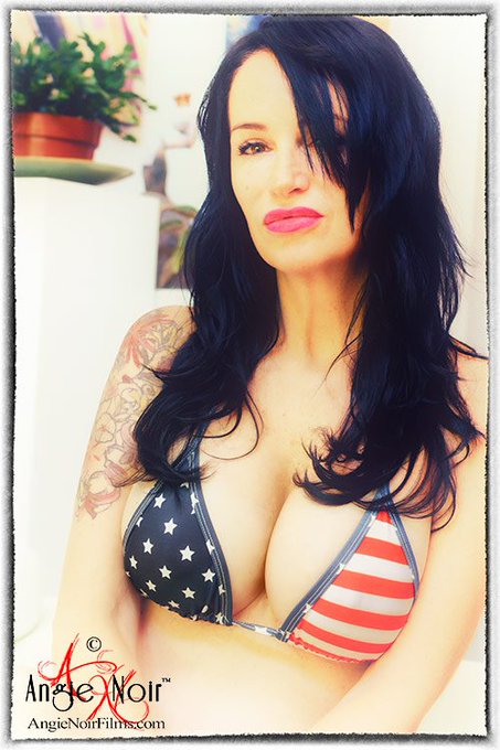 In memory of the many, in honor of all, we thank you for our freedom! #MemorialDay #nsfw  XO @AngieNoir<a href="/tag/memorialday"class="tags"><span>#memorialday</span></a><a href="/tag/nsfw"class="tags"><span>#nsfw</span></a>