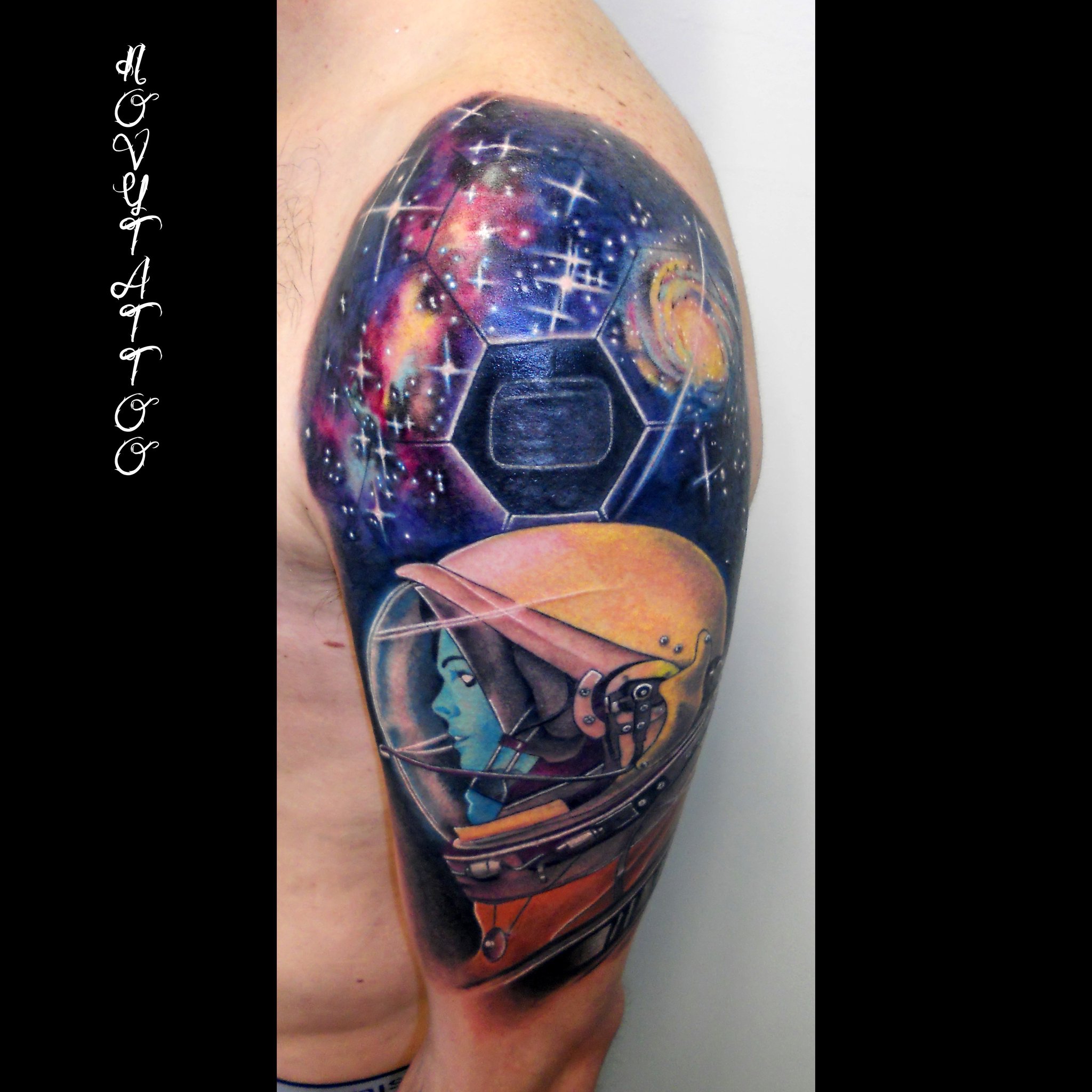 Astronaut tattoo I did lastnight reppin 🚀H-TOWN 👨‍🚀🤘🏻  @colorcode_tattoostudio @houston @nasa #colorcode_tattoostudio…
