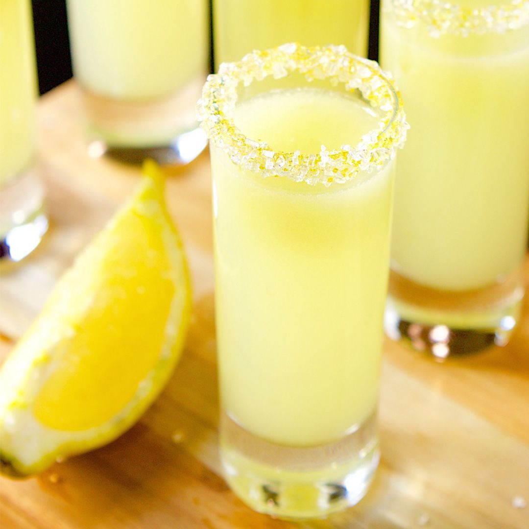 trendybartender's tweet photo. New shot recipe in! Game changer for summer parties and gatherings. Lemon drops, anyone? 🍋
#trendybartender #shotrecipe #behindthebar https://t.co/gllbx8lAUL