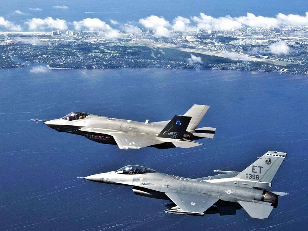 Dan Flatley '18 shares how he advised <a href="/LockheedMartin/">Lockheed Martin</a>  engineers on ways to improve the F-35 fighter jet. #USMC. kell.gg/whyth9b98