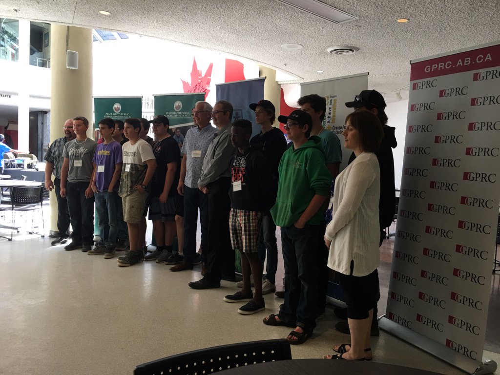 acmcdonaldgp's tweet photo. Great learning for our #FastTracktotheTrades students in #gpab. Real learning in real businesses. Thx #GPRC Nothing better. #gppsd #abed https://t.co/RVw3VUvxsO