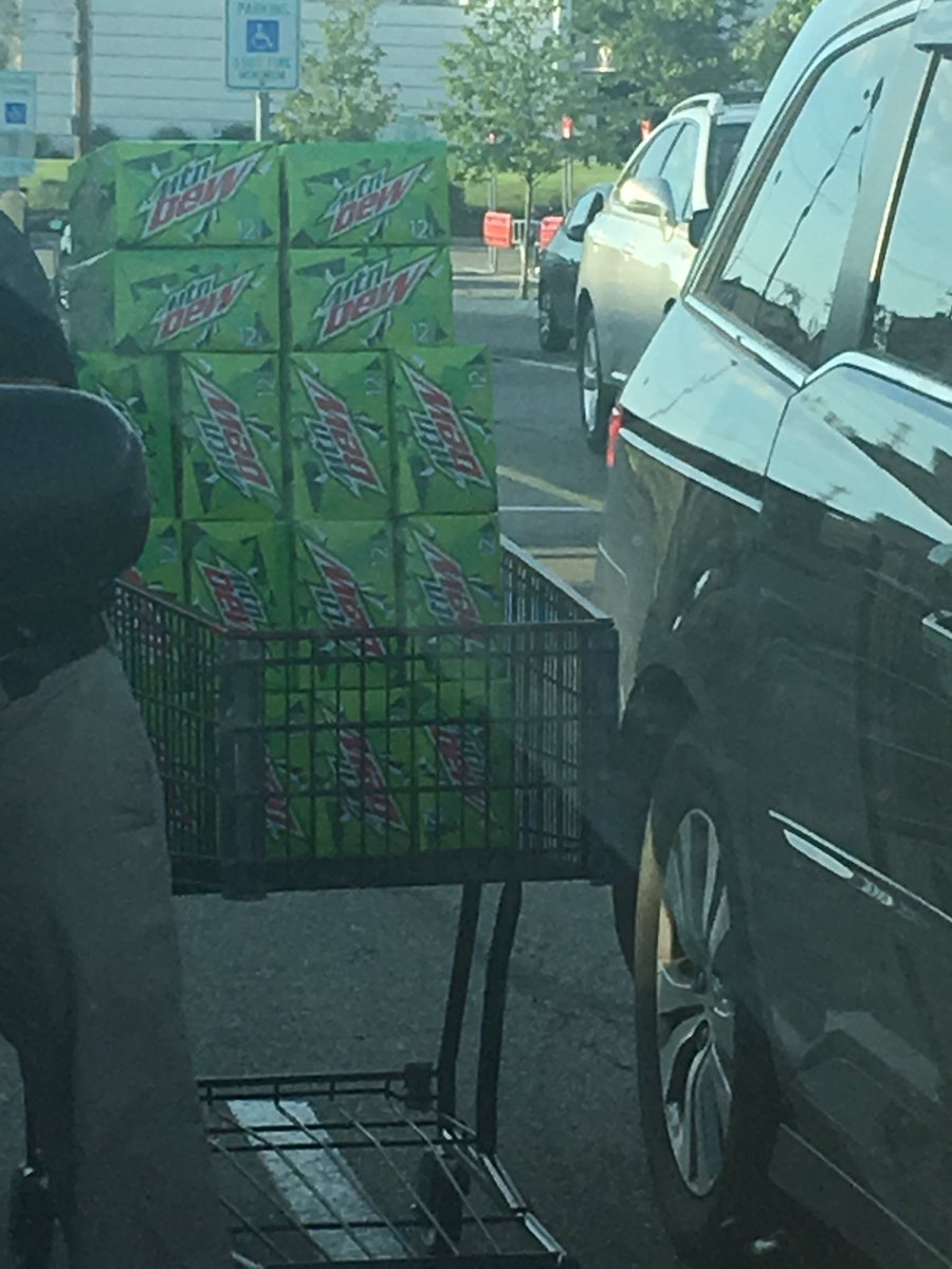 TheIsarian's tweet photo. This guy is really doing the dew! #MountainDew #DoingTheDew https://t.co/anl82tRoIU