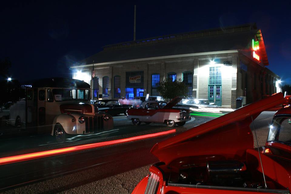 explorekingman's tweet photo. #CarShow It's About Time! /#KingmanArizona #SaturdayNight https://t.co/m4e4ErttH3 #Vintage #rusted #primered #car #cars #Hemi #photography https://t.co/4GEnEBozkL