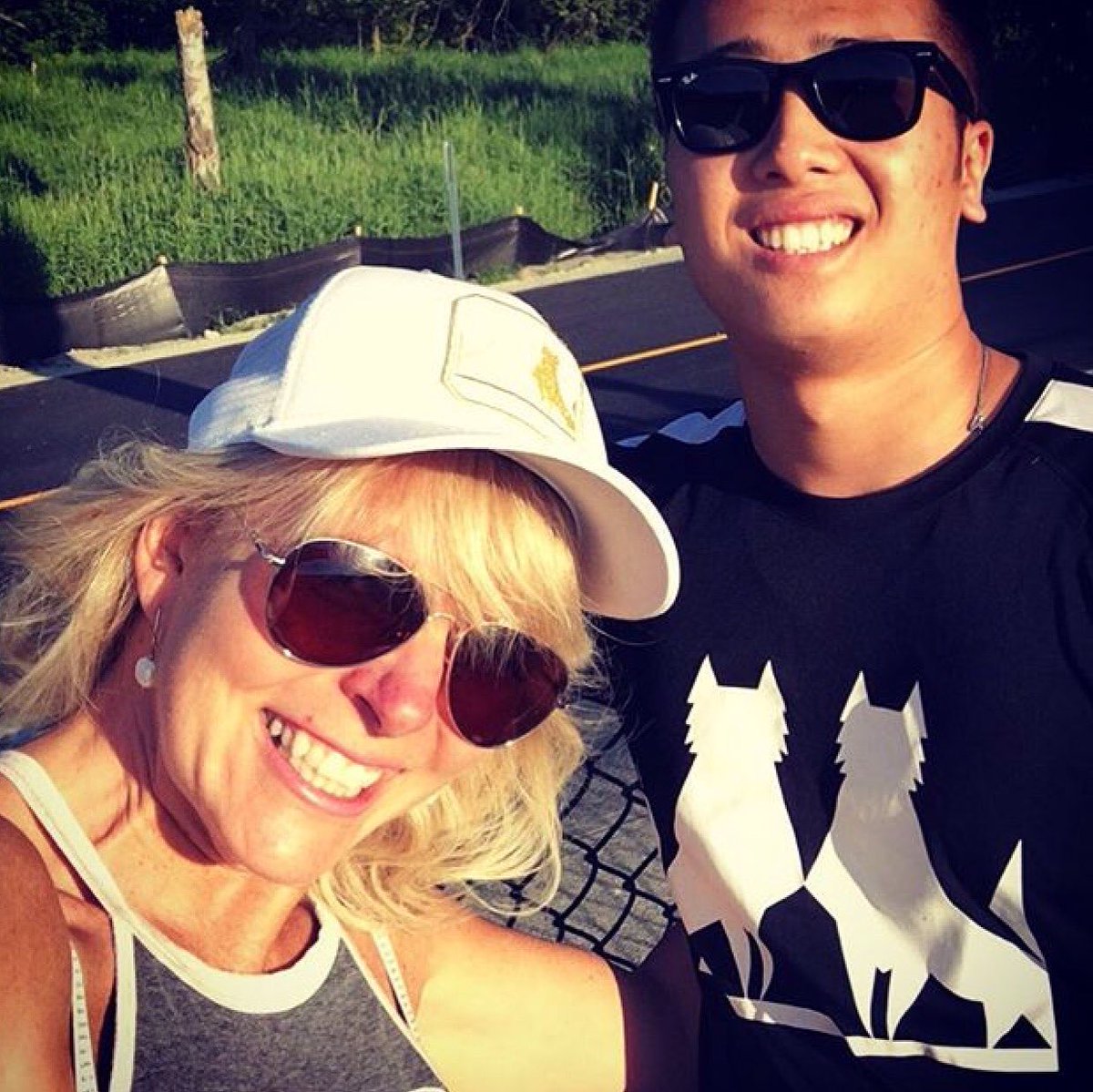 twowolvesbeer's tweet photo. Saints coach Lorna Stewart with an all star #coach #saints #flagfootball #vancouver #teamsponsorsd #twowolvesbrewing #getoutside https://t.co/q6nnmPbd0O