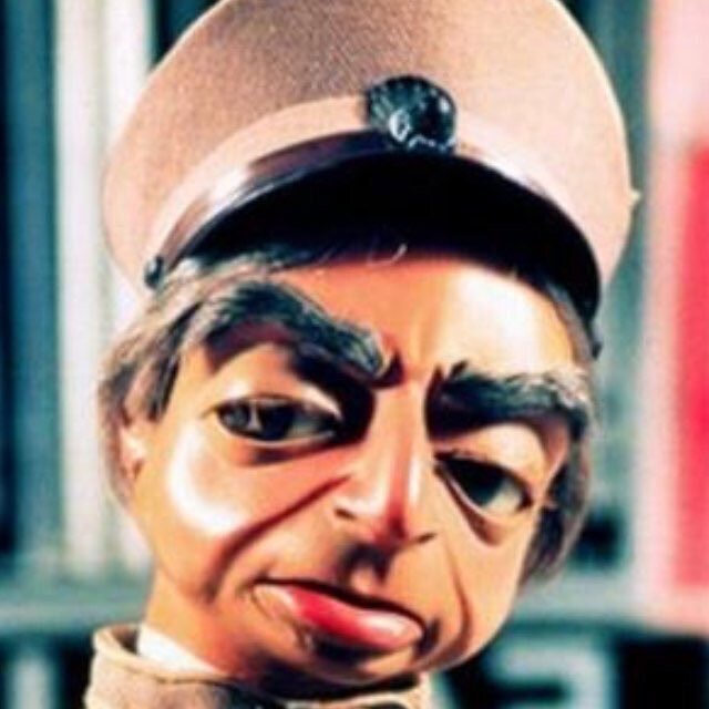 Happy birthday Noel Gallagher, 50 today.
*blatant message theft 