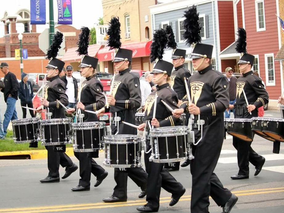 rkuersch's tweet photo. @WMBBigBlack, great footwork by the snares! #perfectstep https://t.co/2KT9ntXN8n