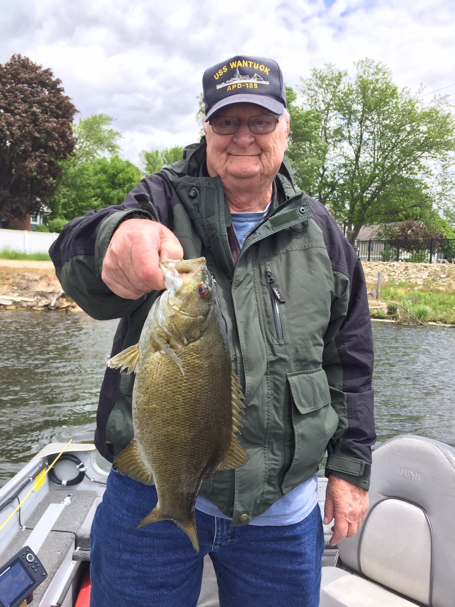 congoFishing's tweet photo. Found the smallies🎣@_KeepItReel https://t.co/2iZfBUUUSc