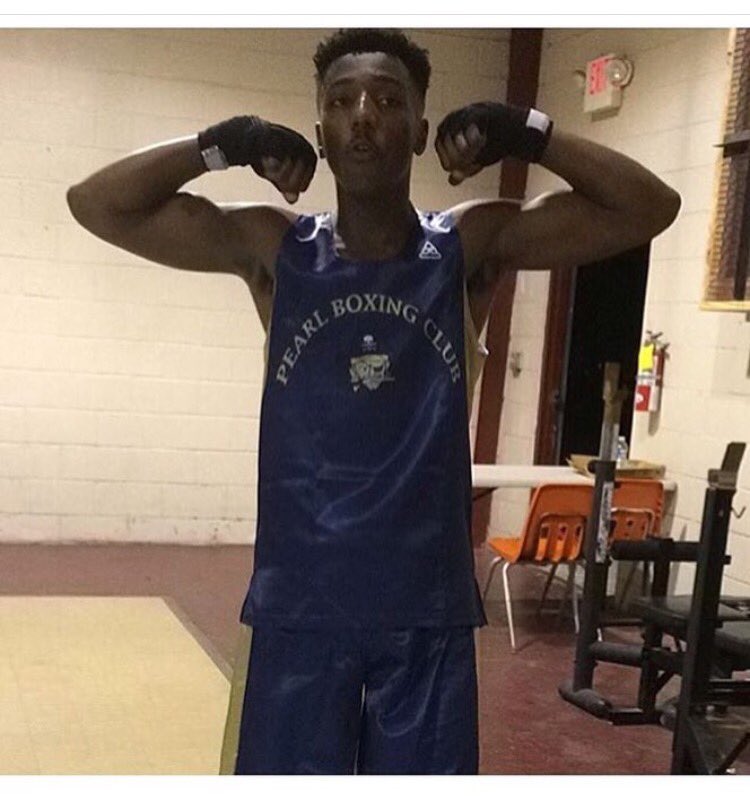 Erickshort9's tweet photo. Still ain't forgot u💪🏽
#LongLiveRenderrick💯 https://t.co/1CILIeWxe9