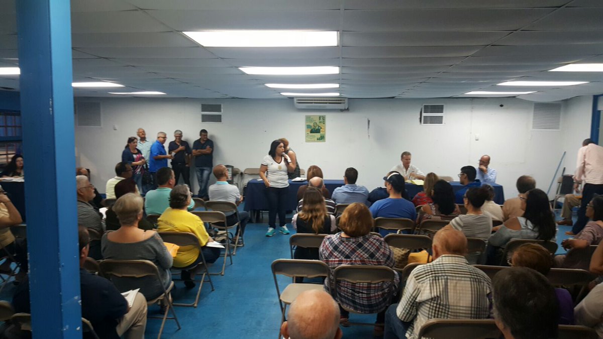YashiraMLebron's tweet photo. #Estadidad #11dejunio reunión con nuestro alcalde de Bayamón @ramonluisrivera en reunión #Plebliscito @cucusahernandez @TeamCucusa https://t.co/M6bkGbtfN3