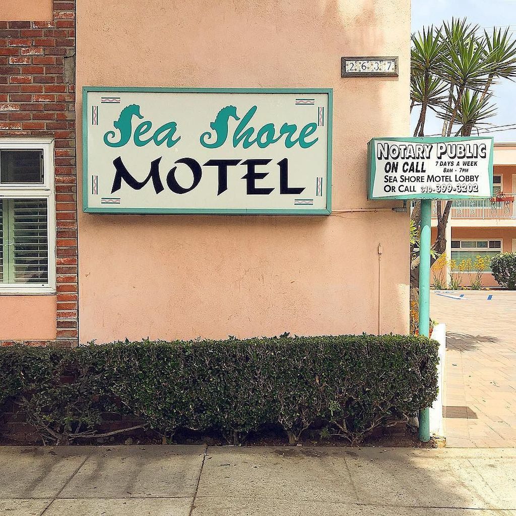 Shit_Sign's tweet photo. Clever use of #seahorses here. 
#shitsign #santamonica #losangeles https://t.co/Nm3m8OMGTI https://t.co/J1OdRXCKwN