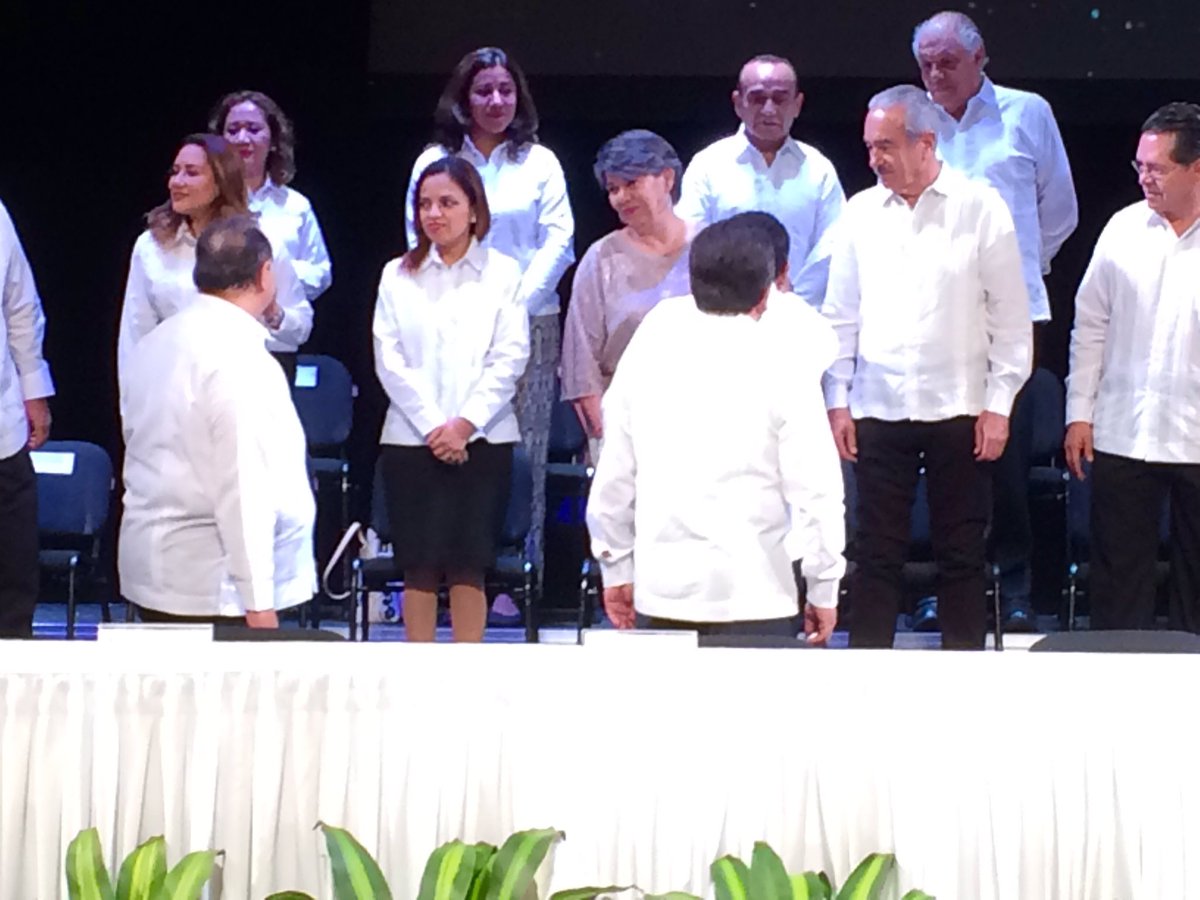 cecytechihuahua's tweet photo. Nuestra directora general, Antrop. Ana Belinda Ames Russek, presente en la inauguración del #CNCITCecyte2017 https://t.co/FbVFcrNEmI