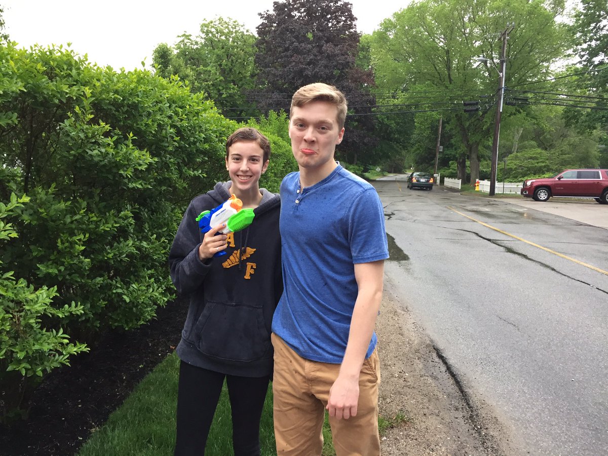 DuxAssassins17's tweet image. soph mac w her second kill!!!