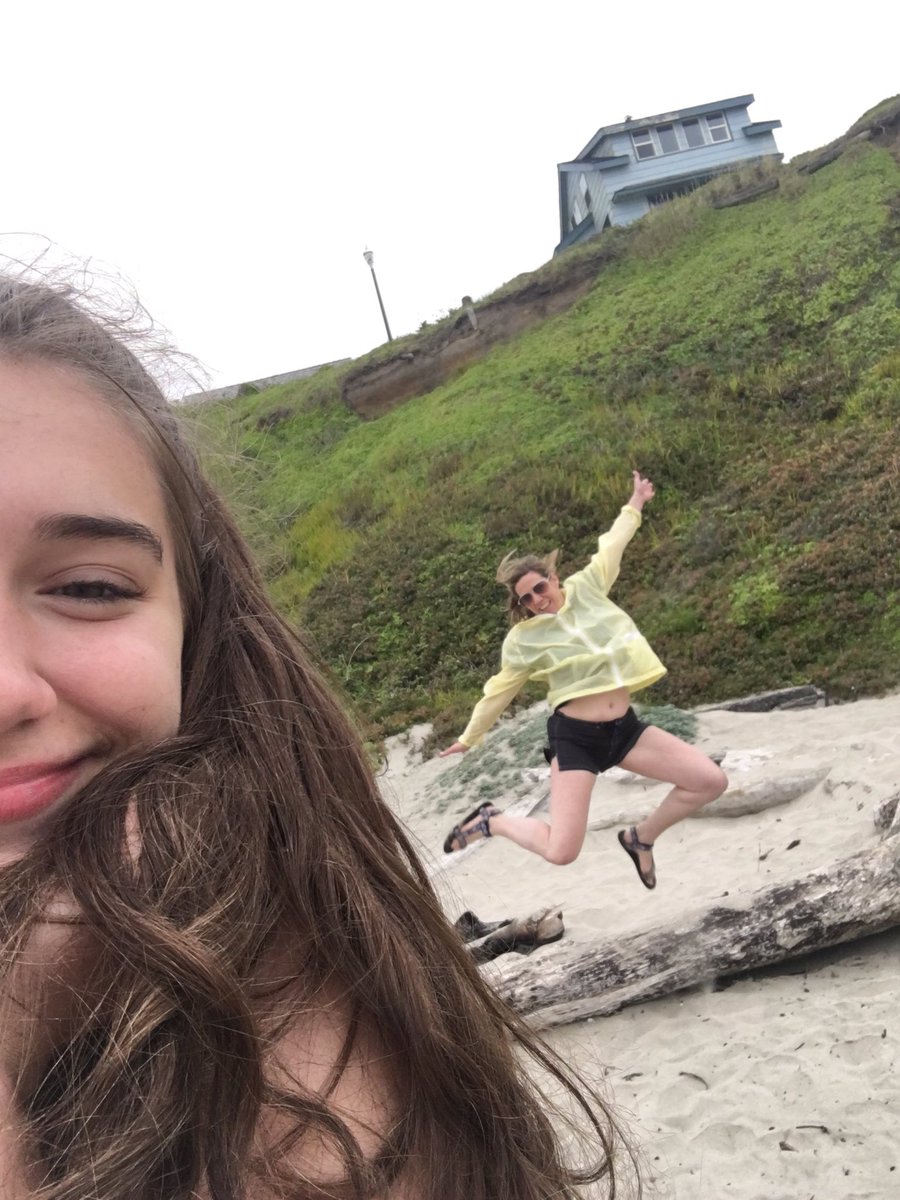 The best part of #MemorialDayWeekend is spending time w/ the 🍎of my 👁. Thanks those who fought protecting our #freedom.