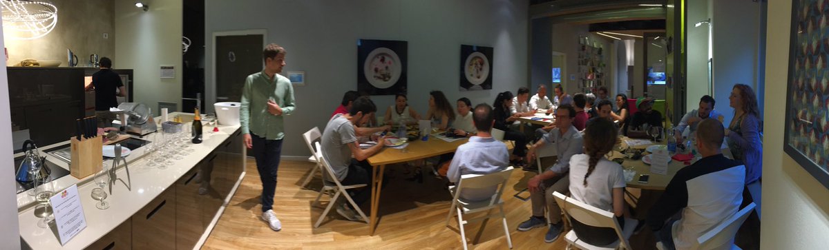 Wineshow modalitá #on. #vinhood ringrazia <a href="/SEEDSandCHIPS/">Seeds&Chips</a> per aver ricordato che Milano puó essere la capitale dell'innovation food!