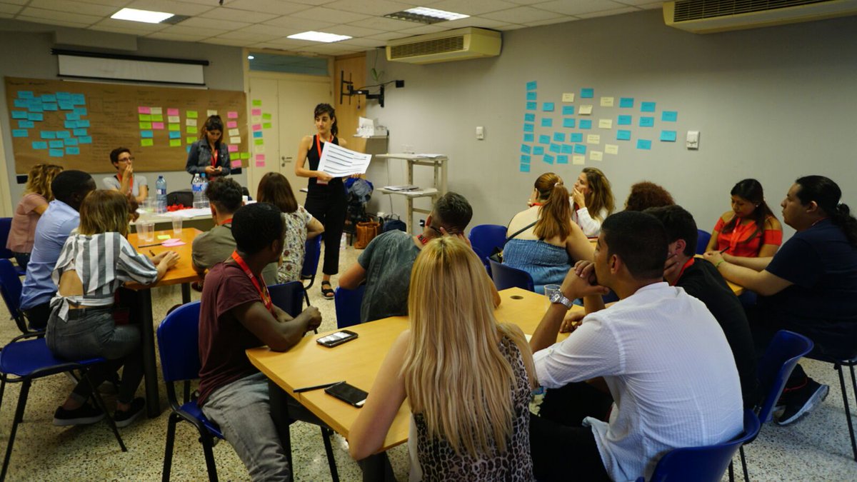 BetMatoses's tweet photo. Gran tarde con los jóvenes de @fundacionexit dando forma a un nuevo proyecto. #AlumniExit https://t.co/TWfKSDamKq