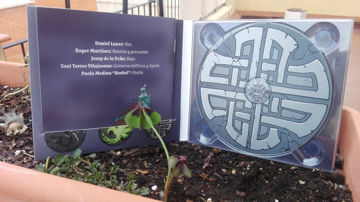 ¡Ya tenemos🔥Ultreya🔥en formato físico!