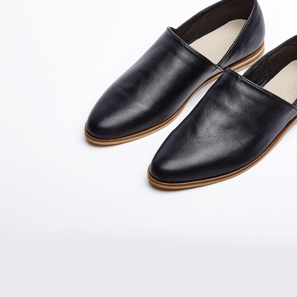 Essential,classic,and comfort driven. This elegant,handcrafted staple feels as good as it looks! Now available here: bit.ly/2pCekUa