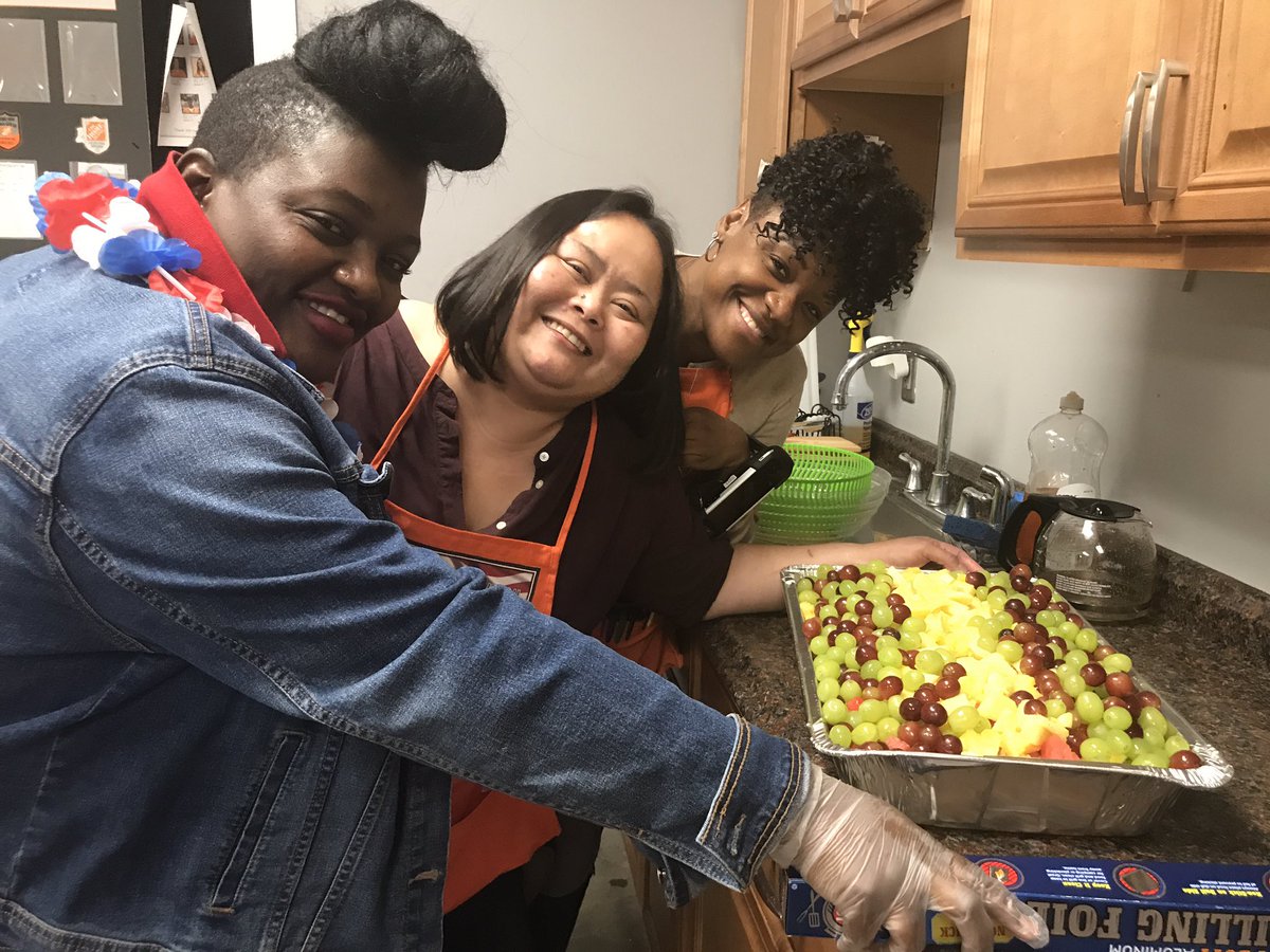 kathy102894's tweet photo. Special fruit salad made for our associates from our HR Maria Soto thank you @DHRMgregorio @si62025372 @Mcgalec99 https://t.co/i2G28y27a5