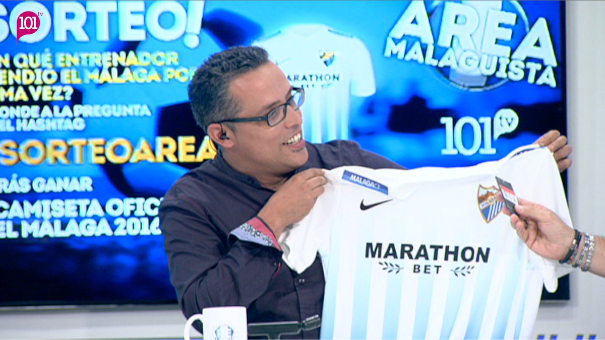 AreaMalaguista's tweet photo. #DIRECTO | ¿Quieres la camiseta del #MalagaCF que tiene en sus manos @carlospariente? Pues contesta a nuestra pregunta en #SorteoArea9 https://t.co/sTvcf4mLoR