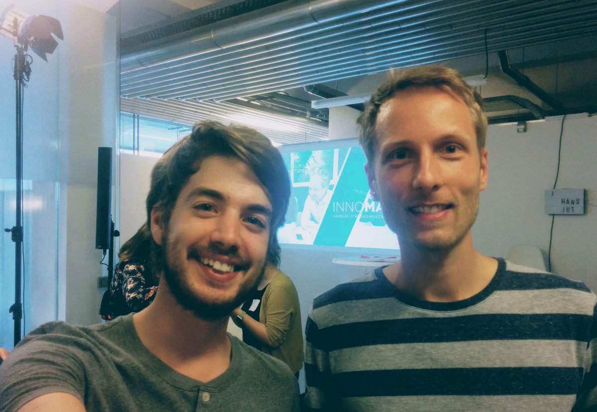 tabbtApp's tweet photo. Heute bei der #InnoMatch Auftakt-Veranstaltung von @HHStartups bei unseren Freunden von @fischerAppelt 😀 https://t.co/KFNn4MIQbK