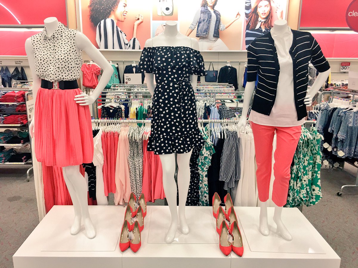 #merona gals are workin the runway with summer sass here at #t2326 <a href="/Target/">Target</a> 💁🏼💁🏽💁🏻🌷☀️🎯 #vmtl #rtw #targetstyle #g191styleitsellit #workit