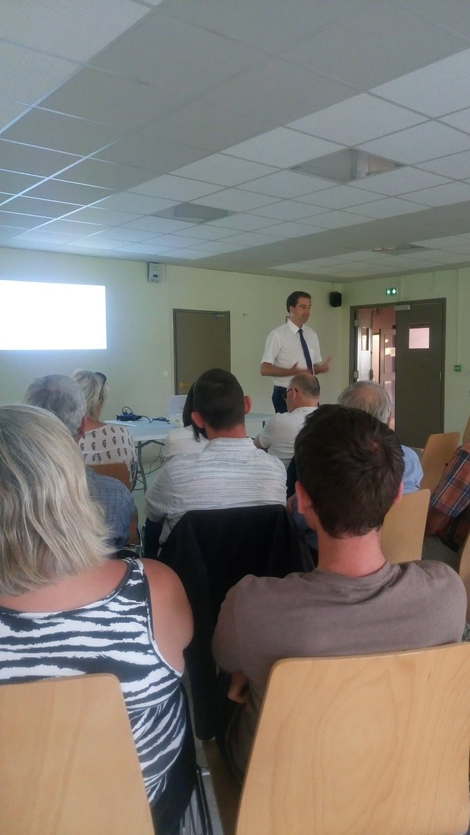 BechtGroff2017's tweet photo. Belle réunion publique à #Zillisheim ce soir ! Merci de votre soutien ! #OB2017 #Becht #legislatives2017 https://t.co/x0UO2kwnsL