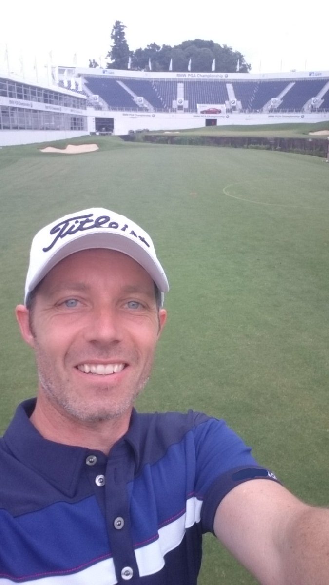 stuvr6's tweet photo. Awesome couple of days with #TeamTitleist  @TitleistEurope at Wentworth. Thanks Chris for the round today! https://t.co/A4x4xJfsvO