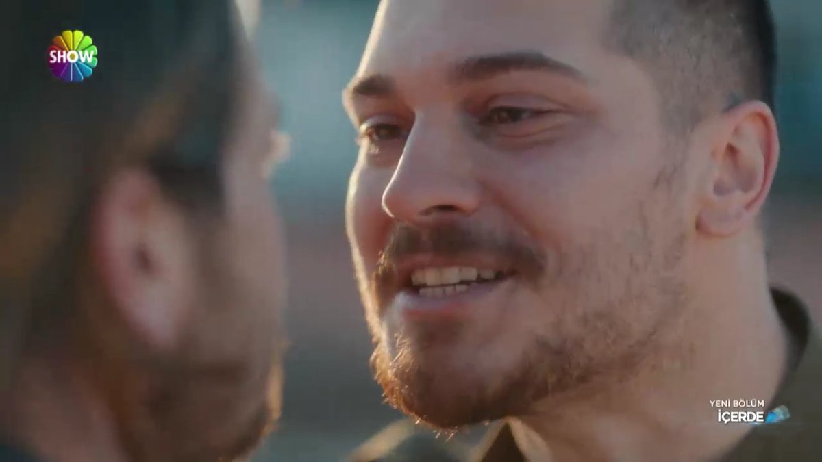 DiziciBagyan's tweet photo. Turuncu sakalına deli gönlümü bağlamışım çözülmüyor Çağatay.. (aşka gelip şarkı yazdım, tşkler) #İçerde #YılmazBrothers https://t.co/kS9mNRdrcF