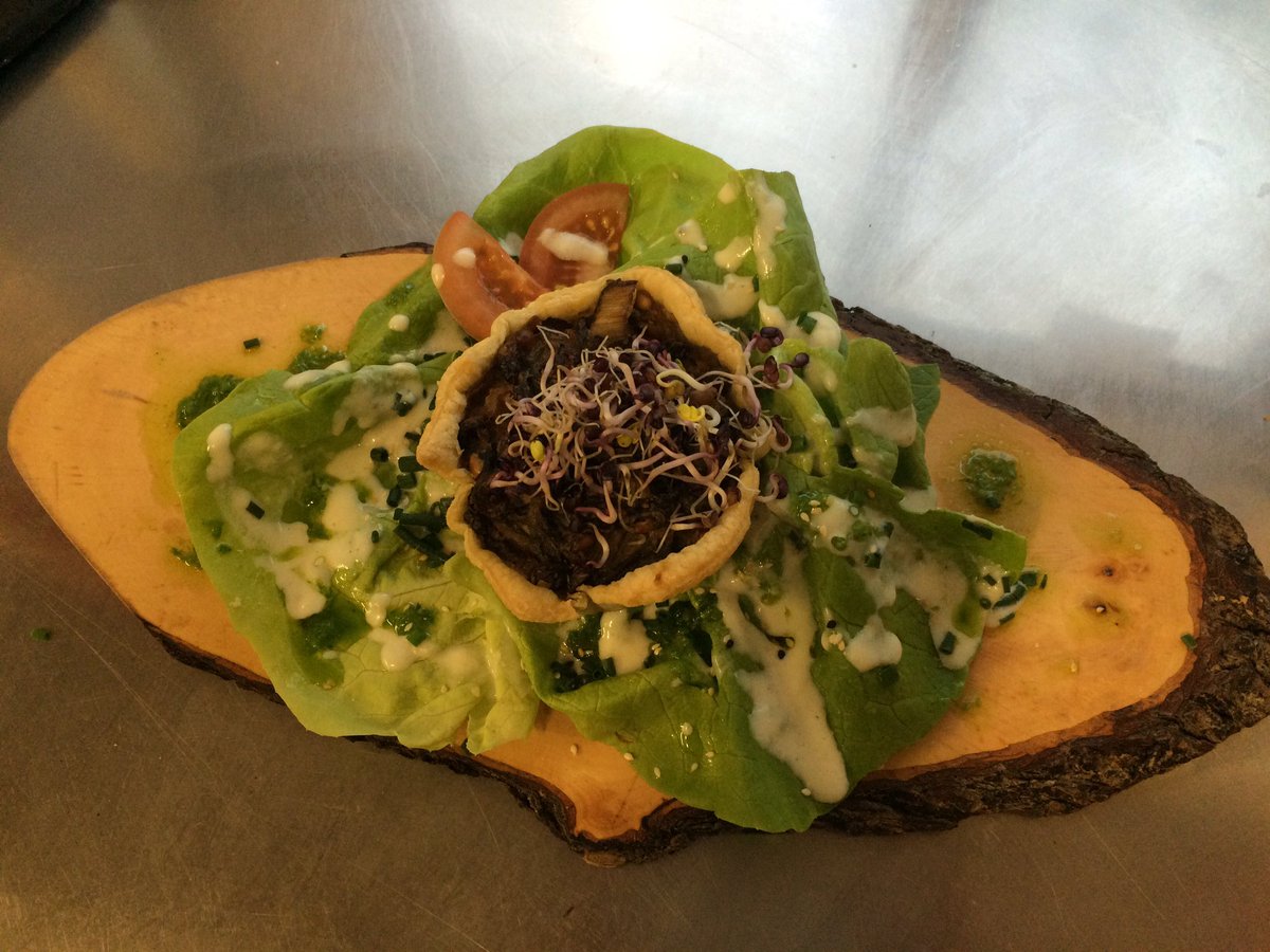 ViaskoBerlin's tweet photo. Mangoldtartlet https://t.co/5QWA60qrsc