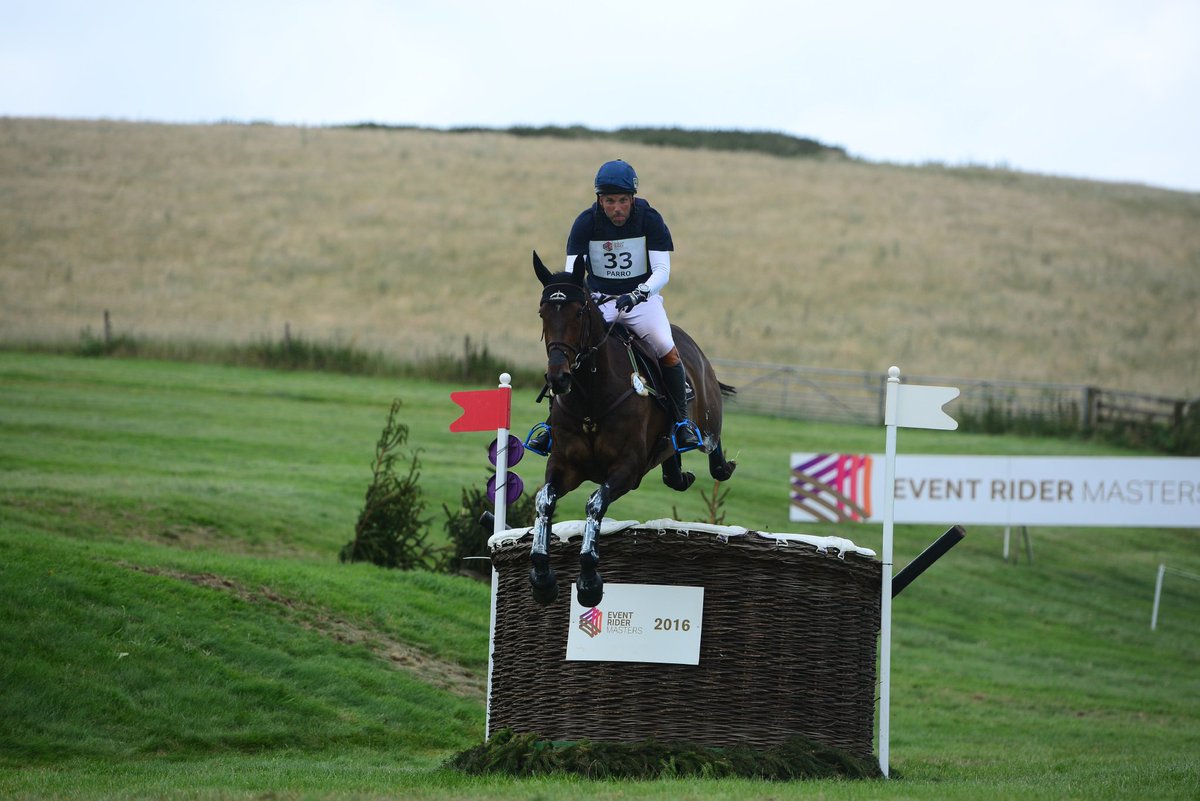 Into the Top 10 and it's Brazilian Olympian <a href="/CarlosParoBRA/">Carlos Parro</a> who was 12th in 2017 #ERMeventing Leg 1 @ChatsworthHT no.10 <a href="/socialmedia_wi/">PfingstTurnier WI</a>