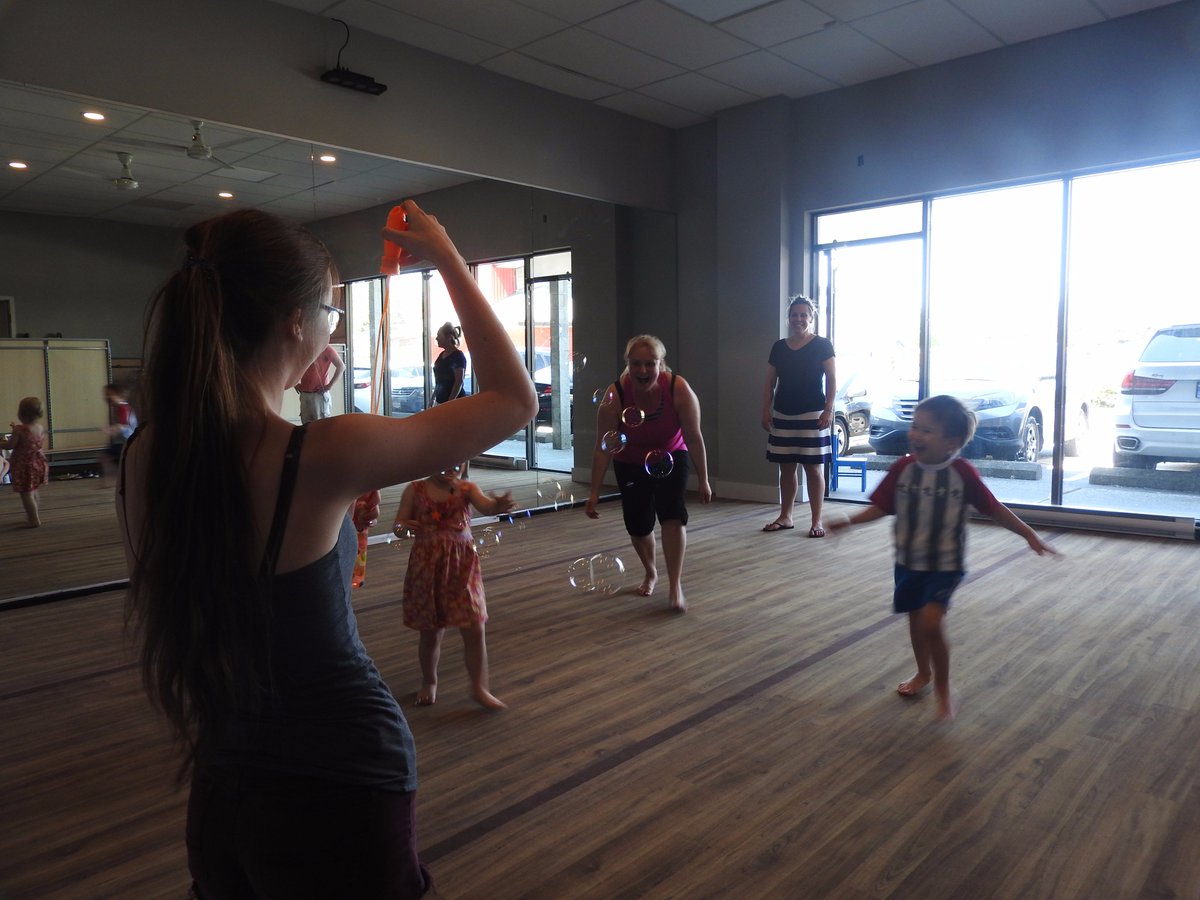 breezemoves's tweet photo. #Singing #teachingfun #AutismAwareness  @ADHDandAutism #MoveFreely #freetobeme #breezemoves #movementtherapy https://t.co/m4OxQY4sly