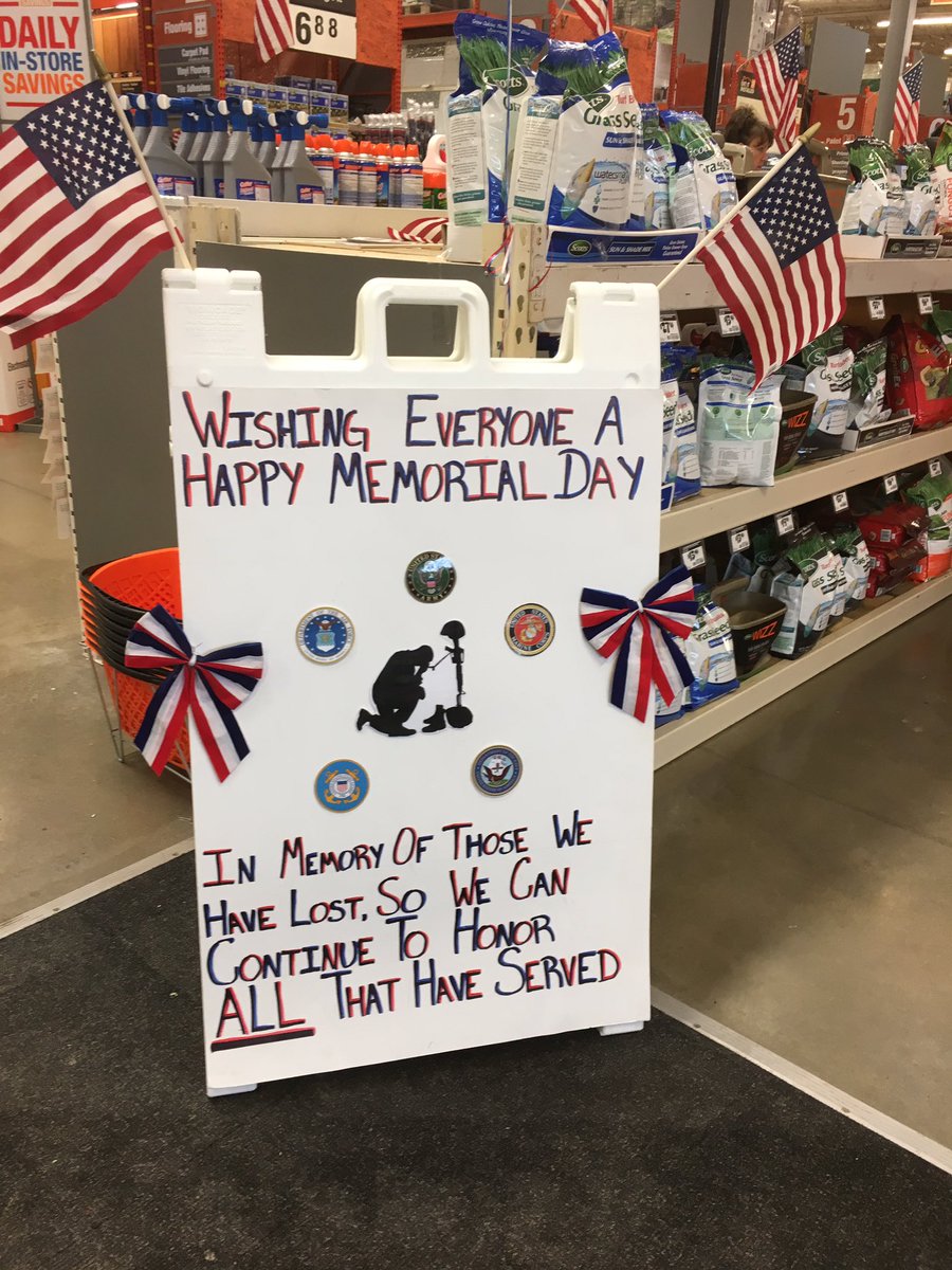 martini1177's tweet photo. Grilling it up for our customers and of course our associates, but never forgetting what today is about #RemberingTheFallen #TrendingOrange https://t.co/gSTi66HJjN